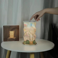 Lampe en origami pliable en ABS : Forme unique rotative pour la décoration de la maison, lumière élégante pour table de chevet pour la fête des mères