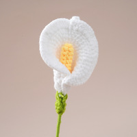 Handgefertigter Gehäkelter Calla-Lilien Künstlicher Blumenstrauß aus Wollgarn für Hochzeits- und Feierdekoration