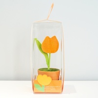 Fleur artificielle tissée tulipe au crochet faite à la main plante en pot ornement de bureau pour les événements de vacances et les cadeaux