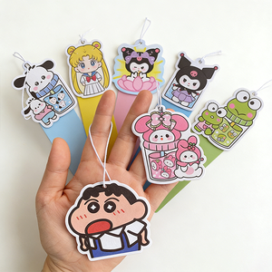 Désodorisant de voiture en feuilles parfumées, pendentif personnage de dessin animé, baume parfumé longue durée pour voiture, désodorisant suspendu pour armoire - Product Image 1