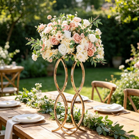 Großhandel Luxuriöse Goldene Hohe Hochzeitstisch-Mittelstücke Metall-Blumenvasenständer für Hochzeitsempfang-Dekoration