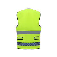 Gilet de sécurité jaune haute visibilité en tricot warp avec 3 bandes réfléchissantes, bande à carreaux bleus et 8 poches zippées
