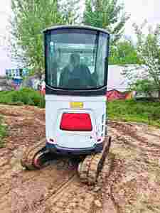 Miniexcavadora CAT E20 Usada en Buenas Condiciones, Excavadora Hidráulica de 2 Toneladas con Accesorio de Barrena y Orugas de Goma - Product Image 4