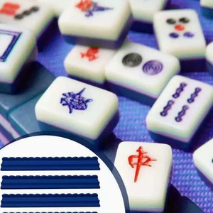 G Juego de 4 Soportes de Lujo para Fichas de Mahjong Azules con Borde Festoneado, Soporte Portátil de Madera para Accesorios de Juego - Product Image 2