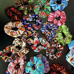 Vente en gros de chouchous pour bébé en fibre de bambou douce, élastiques et à motifs personnalisés - Product Image 1