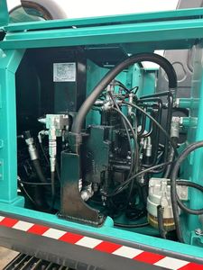 Pompe hydraulique Shimadzu pour excavatrice sur chenilles d'occasion Kobelco SK75, d'origine japonaise, de la marque EPR France Packaging. - Product Image 6