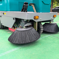 Balayeuse électrique autoportée de 1300 mm certifiée CE, personnalisable, pour terrains de sport, directement de l'usine