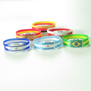 Braccialetti in Silicone Personalizzati all'Ingrosso, Altamente Elastici, Impermeabili e Luminosi con Bandiere Nazionali per <span class=keywords><strong>il</strong></span> Festival di Calcio 2026 - Product Image 2