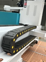 Machine de découpe CNC à 3 axes ATC pour la fabrication de portes et d'armoires en bois, avec changeur d'outils linéaire 2040, fabriquée en Chine