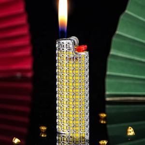 Custodia Creativa per Accendino 2026 con Monete Portafortuna Cinesi e Design Traforato per Accendini J6 <span class=keywords><strong>BIC</strong></span> - Product Image 4