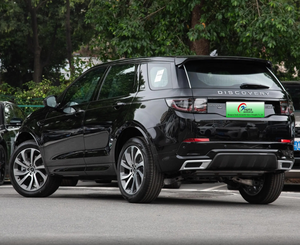 Configuration <span class=keywords><strong>Discovery</strong></span> <span class=keywords><strong>Sport</strong></span> 2024: Moteur Ingenium haute performance, système de freinage à vectorisation de couple FWD à <span class=keywords><strong>prix</strong></span> compact - Product Image 4