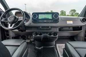 <span class=keywords><strong>Mercedes</strong></span>-Benz <span class=keywords><strong>Sprinter</strong></span> <span class=keywords><strong>Van</strong></span> d'occasion DISPONIBLE à la VENTE - Product Image 4