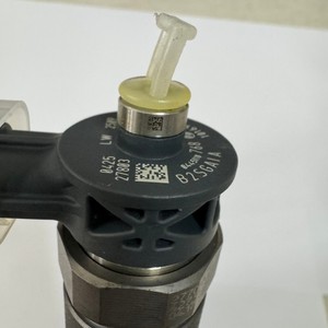 Für <span class=keywords><strong>Bosch</strong></span> für CHANGAN HUNTER F70 SAIC Maxus G10 Dieselmotor Kolben Einspritz düsen Common Rail Einspritz ventile Düsen injektor - Product Image 2
