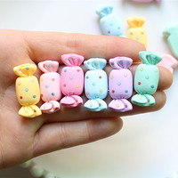 Breloques en résine à dos plat, motifs pois pastel et bonbons, accessoires de décoration faits main pour coques de téléphone, pinces à cheveux et ornements artisanaux