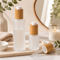 Flacon cosmétique en verre givré écologique avec compte-gouttes à pression en bambou pour sérum et huile pour le visage