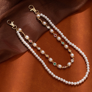 <span class=keywords><strong>Catena</strong></span> <span class=keywords><strong>per</strong></span> <span class=keywords><strong>Pantaloni</strong></span> Stile Punk Hip-hop a Doppio Strato con Perle e Piccoli Fiori Colorati, Accessorio <span class=keywords><strong>per</strong></span> Jeans/<span class=keywords><strong>Pantaloni</strong></span>, <span class=keywords><strong>Catena</strong></span> da Vita <span class=keywords><strong>per</strong></span> Uomo/Donna - Product Image 5