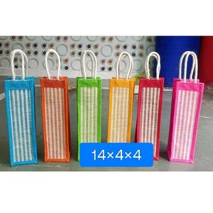 Sac fourre-tout en jute écologique de luxe avec fermeture à cordon et bouton pour bouteilles de vin, design multicolore, qualité supérieure pour offrir en cadeau - Product Image 2