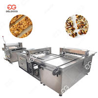 Kleine Productie Fruit Energie Bar Maken Machine Volledig Proces Mengen Extrusie Bakkoeling & Verpakkingslijn