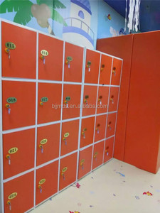 Tủ khóa nhân viên trường học nhỏ gọn 4 tầng-Thiết kế Knock-down bền thân thiện với môi trường với 4 kệ/Ngăn - Product Image 4