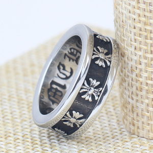 Anillo Cruzado Retro de Acero Inoxidable con Letras Alfanuméricas y Patrón Floral para Mujer, Joyería de Regalo - Product Image 3