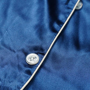 Vente à chaud de pyjamas pour femmes, ensemble de vêtements de nuit en polyester deux pièces pour dames - Product Image 3