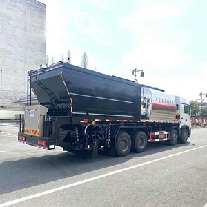 Camión de Sellado Sincrónico de Asfalto y Grava Pesado HOWO 8X4 Diésel Manual 375HP Nuevo 8.5+12m - Product Image 3