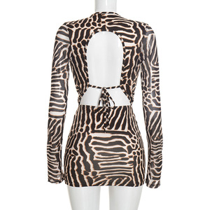 Abito da <span class=keywords><strong>Donna</strong></span> Elegante e <span class=keywords><strong>Sexy</strong></span> con Stampa e Schiena Scoperta, Vestito Corto Halter in Rete <span class=keywords><strong>per</strong></span> Feste e Club, Moda Autunnale 2026 - Product Image 3