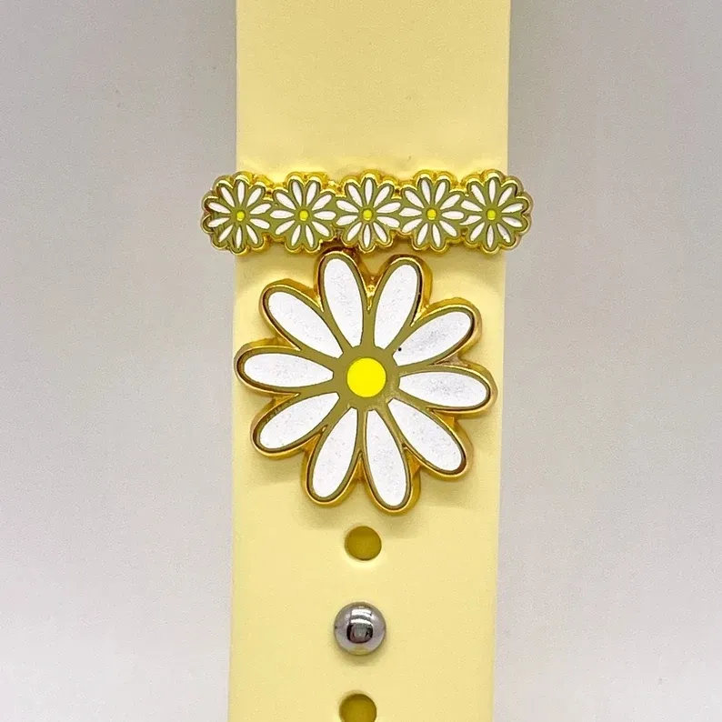 Customized Design Daisy Flower Shape Ladies Watch Strap Charms For Apple Watch Band Decoration