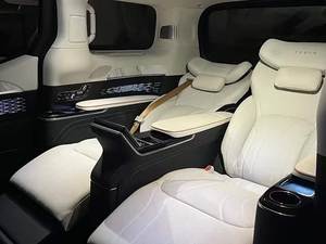 ZEERK 009 2024 Radiance Roadtrip, Carga Rápida de 800V, Tracción en las 4 Ruedas, Aceleración de 0 a 100 km/h en 4.5s - Product Image 5