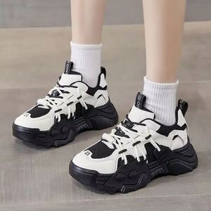 Baskets en cuir de haute qualité pour femmes, baskets blanches pour hommes, baskets de mode d'usine, chaussures noires pour hommes - Product Image 6