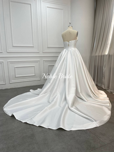 <span class=keywords><strong>Abito</strong></span> da Sposa Senza Spalline in <span class=keywords><strong>Raso</strong></span> con Strascico a Cappella, Elegante Vestito da Sposa <span class=keywords><strong>Bianco</strong></span> per la Sposa 2025 - Product Image 5