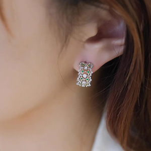 Eleganti Orecchini Bicolore Traforati per Donne, Gioielli Chic per Uso Quotidiano - Product Image 4