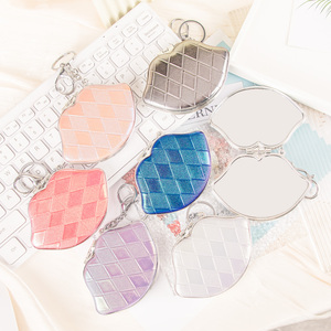 Miroir compact portable en similicuir Lèvres Sexy, porte-clés en métal plaqué argent, double verre HD, miroir de sac à main - Product Image 2