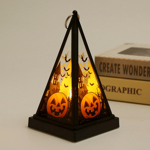 Mini lanterne de tente de sorcière, lumière LED pyramidale avec scènes effrayantes pour une nuit d'Halloween magique, lampe LED d'Halloween - Product Image 6