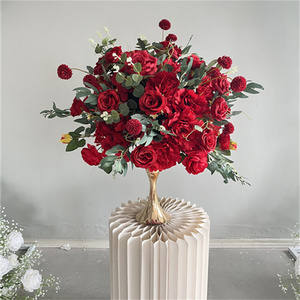 Bouquet de fleurs rouges et vertes personnalisé Fl-305 pour mariage, centre de table bordeaux pour événements, fêtes, anniversaires - Product Image 3