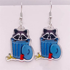 Boucles d'oreilles pendantes fantaisie OEM/ODM en acrylique, motif animaux de <span class=keywords><strong>dessin</strong></span> <span class=keywords><strong>animé</strong></span> (Chat, Raton Laveur), légères, pour Halloween et les fêtes - Product Image 5
