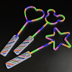 Nouvelles épées lumineuses LED pour Halloween avec son, ensemble d'épées jouets LED avec couvercle détachable, épées jouets en plastique - Product Image 2