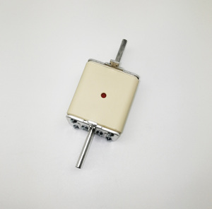 IEC60269ที่ผ่านการรับรอง CE/CB <span class=keywords><strong>NH2</strong></span>ฟิวส์แบบสัมผัสด้วยแรงดันต่ำ500V 400A ความสามารถในการแตกหักสูงได้ - Product Image 3
