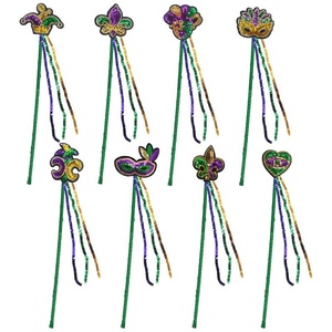 Nouvel ensemble de décorations de carnaval Mardi Gras : chapeau à sequins, collier de perles, canne et baguette magique pour les célébrations du carnaval - Product Image 1