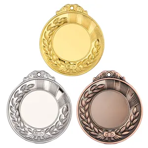 Atacado design barato seu próprio medalhas em branco liga de zinco 3d dourado maratona corrida medalhas e troféus personalizados