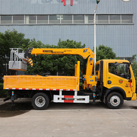 Camion-grue tracteur 4T de marque équipée d'un GPS avec moteur de 131 CV et transmission pour l'industrie de la construction, vérin hydraulique 4T