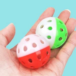 Bola Mainan Kucing Grosir, Bola Plastik Bulat Berongga dengan Lonceng Suara untuk Hewan Peliharaan Kucing - Product Image 3