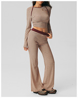 Ensemble de sport rayé 2 pièces pour femme : haut court à manches longues et pantalon taille haute respirant – Tenue décontractée