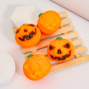 Juguete de Calabaza de Halloween de 7 cm, Juguete Antiestrés de Calabaza para Apretar, Juguete Interactivo de Calabaza Dura para Halloween - Product Image 2