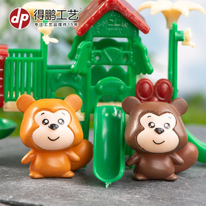 Figurines d'écureuils miniatures en plastique, décoration de bureau, fournitures artisanales D1487 - Product Image 1