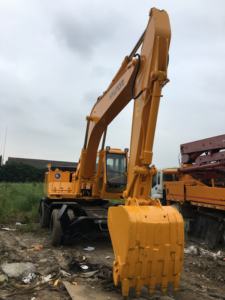 Pelle sur pneus Hyundai 200W-5 à haut rendement Original Japon Multifonctionnel Bonne condition Utilisé Hyundai 60w 120w 210w 150 Vente - Product Image 4