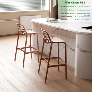 Chaise en plastique OKAY, best-seller, robuste, monobloc, excellent rapport qualité-prix, <span class=keywords><strong>tabouret</strong></span> <span class=keywords><strong>de</strong></span> comptoir minimaliste, chaise <span class=keywords><strong>de</strong></span> <span class=keywords><strong>bar</strong></span> à 4 pieds, chaises <span class=keywords><strong>de</strong></span> salle à manger modernes en plastique - Product Image 1