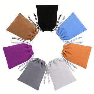 Pochettes en velours personnalisées avec cordon de serrage pour cadeaux de mariage, artisanat, rangement de bijoux personnalisé avec design anti-poussière - Product Image 6