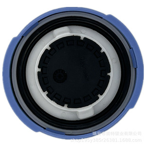 ฝาปิดยูเรียรถบรรทุกตงเฟิง รุ่น T5T7 แบบล็อคได้ ป้องกันการรั่วซึม ป้องกันการโจรกรรม ชิ้นส่วนพลาสติกสีน้ำเงิน หมายเลข 24 - Product Image 1