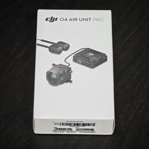 DJI O4 Air Unit Pro graba video 4K/60fps con codificación H.265 y ofrece transmisión de 1080p/100fps para una imagen nítida. En stock en EE. UU., entrega en 2-5 días. - Product Image 4